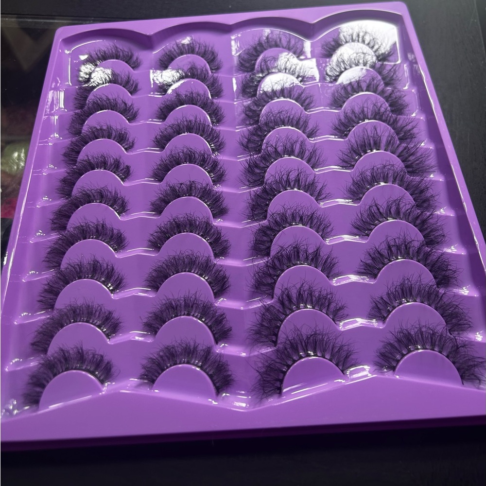 40 pair Purple False mink Eyelashes Set - Picture 4 of 6